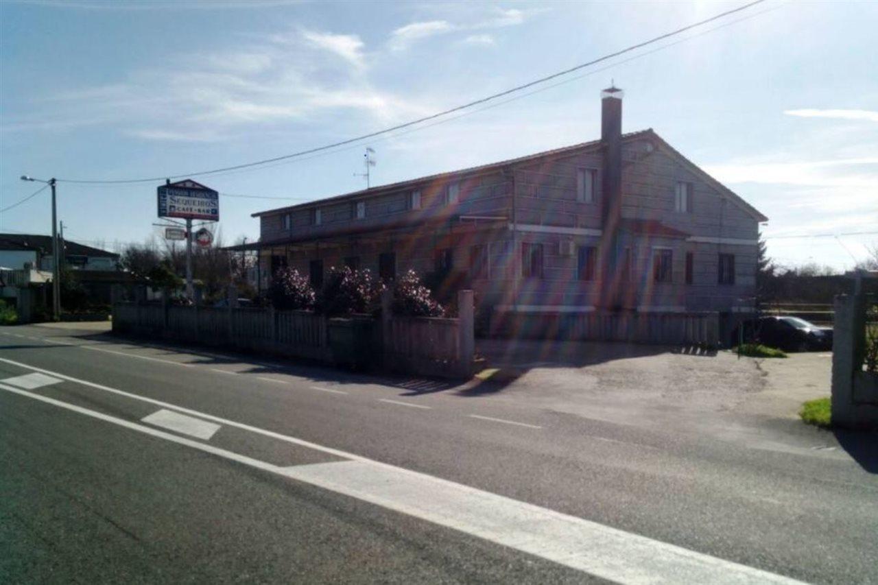 Hostal Sequeiros San Ciprian de Vinas ภายนอก รูปภาพ