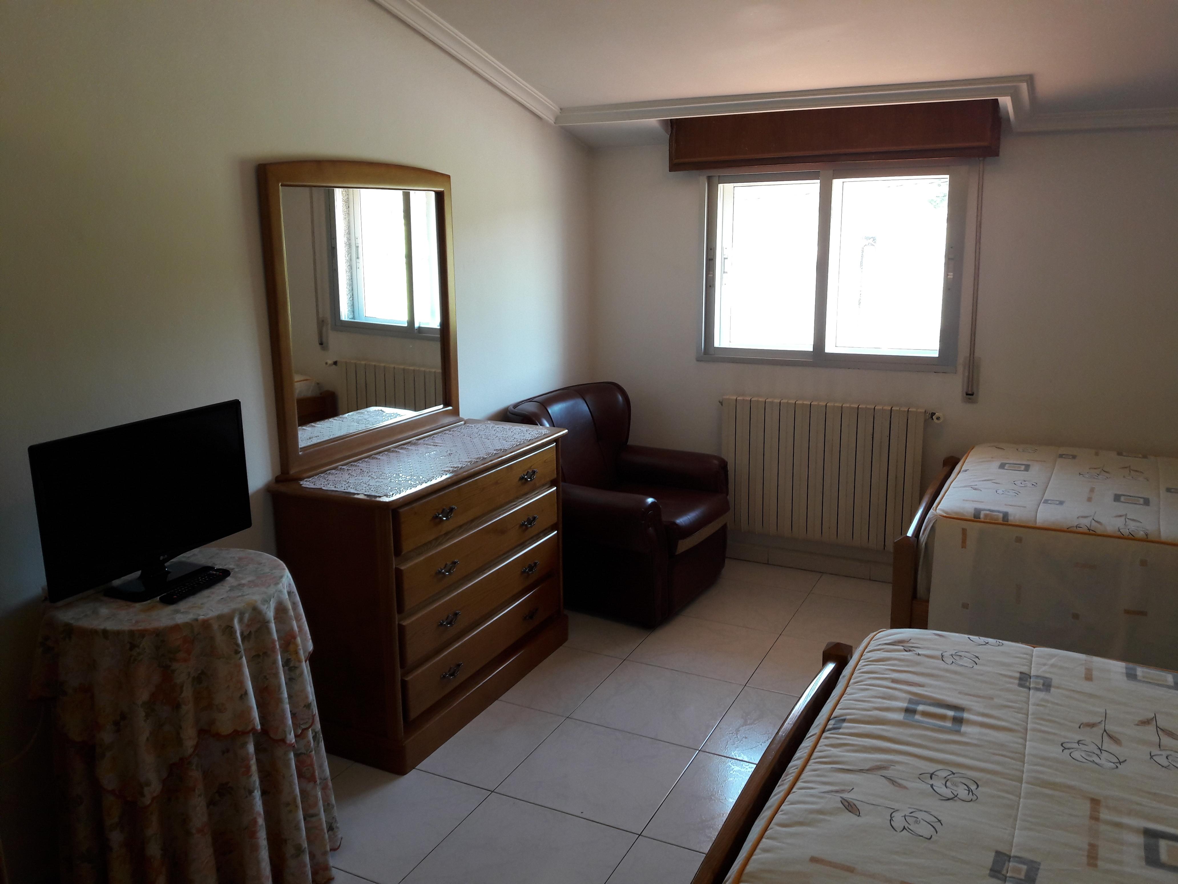Hostal Sequeiros San Ciprian de Vinas ภายนอก รูปภาพ