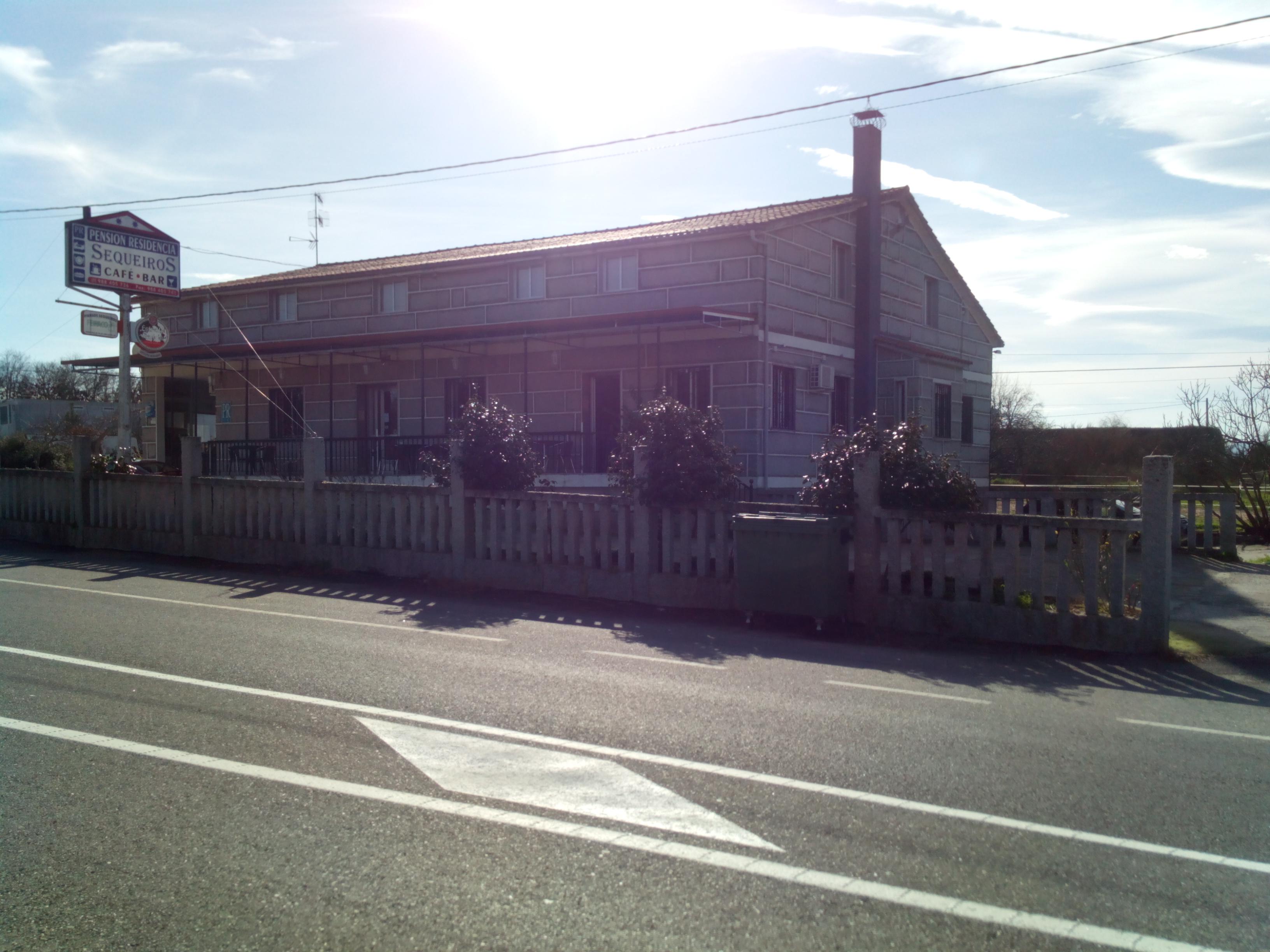 Hostal Sequeiros San Ciprian de Vinas ภายนอก รูปภาพ