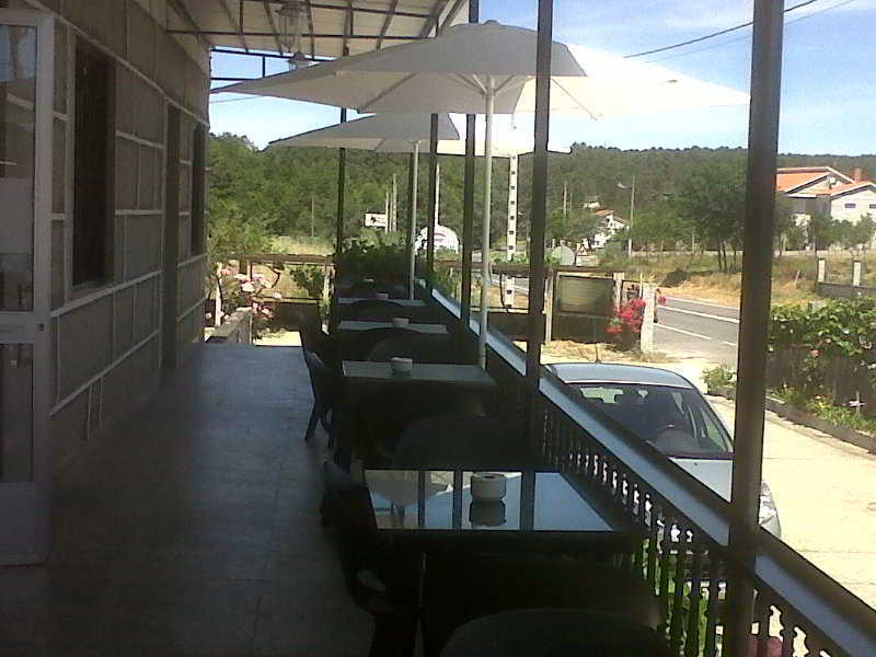 Hostal Sequeiros San Ciprian de Vinas ภายนอก รูปภาพ